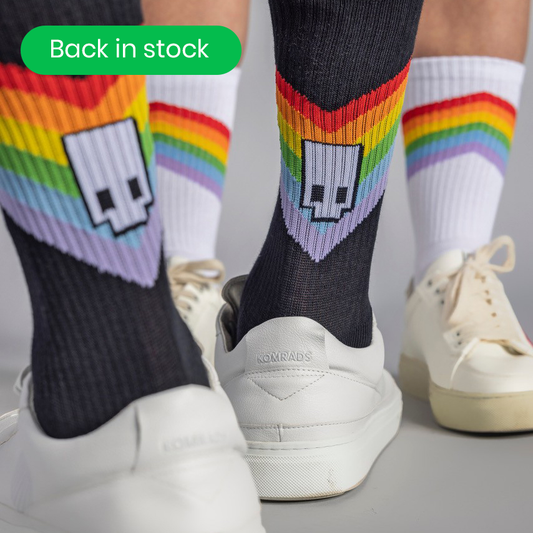 Socken // Rainbow 2.0 (schräge Streifen)
